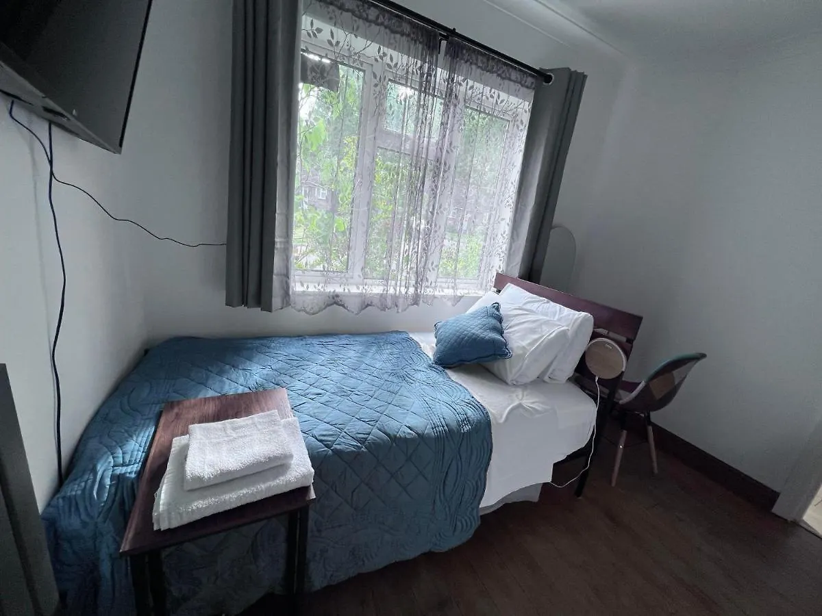 Bed and Breakfast Number 25 à Horley Couette-café